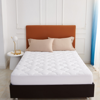 One-needle Quilted Waterproof Mattress Protector