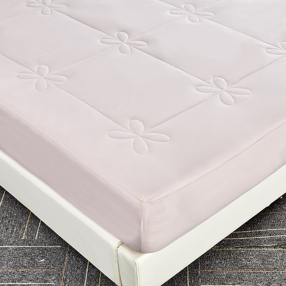 Soft Quilted Fitted Polyester Waterproof Mattress Protector With Elastic Skirt-sides Mattress Cover 