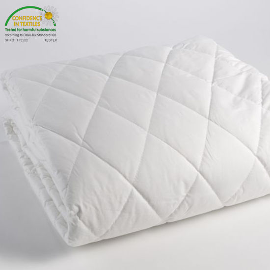 Ultra Soft Hypoallergenic Breathable Ultra Absorbent Fitted Sheet Style Quilted Crib Mattress Cover with Zipper